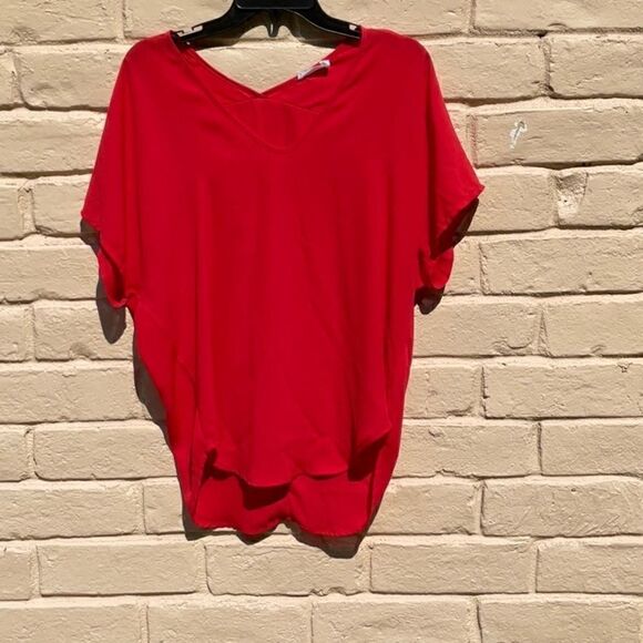 Take 50% OFF- Lush Red Top, Size XS - Picture 1 of 7